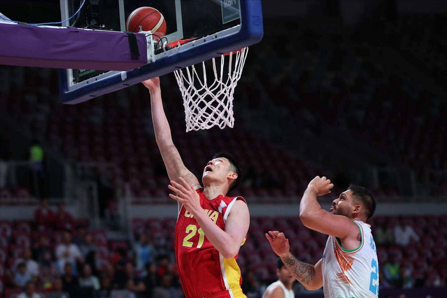 胡金秋复出首秀出彩，洛杉矶快船主场小胜明尼苏达森林狼，豪取18连胜的简单介绍