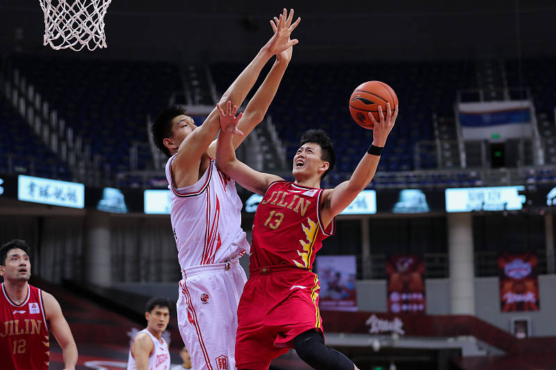 欧文状态火爆，CBA常规赛决赛对阵巴黎圣日耳曼，莱比锡力争不败的简单介绍